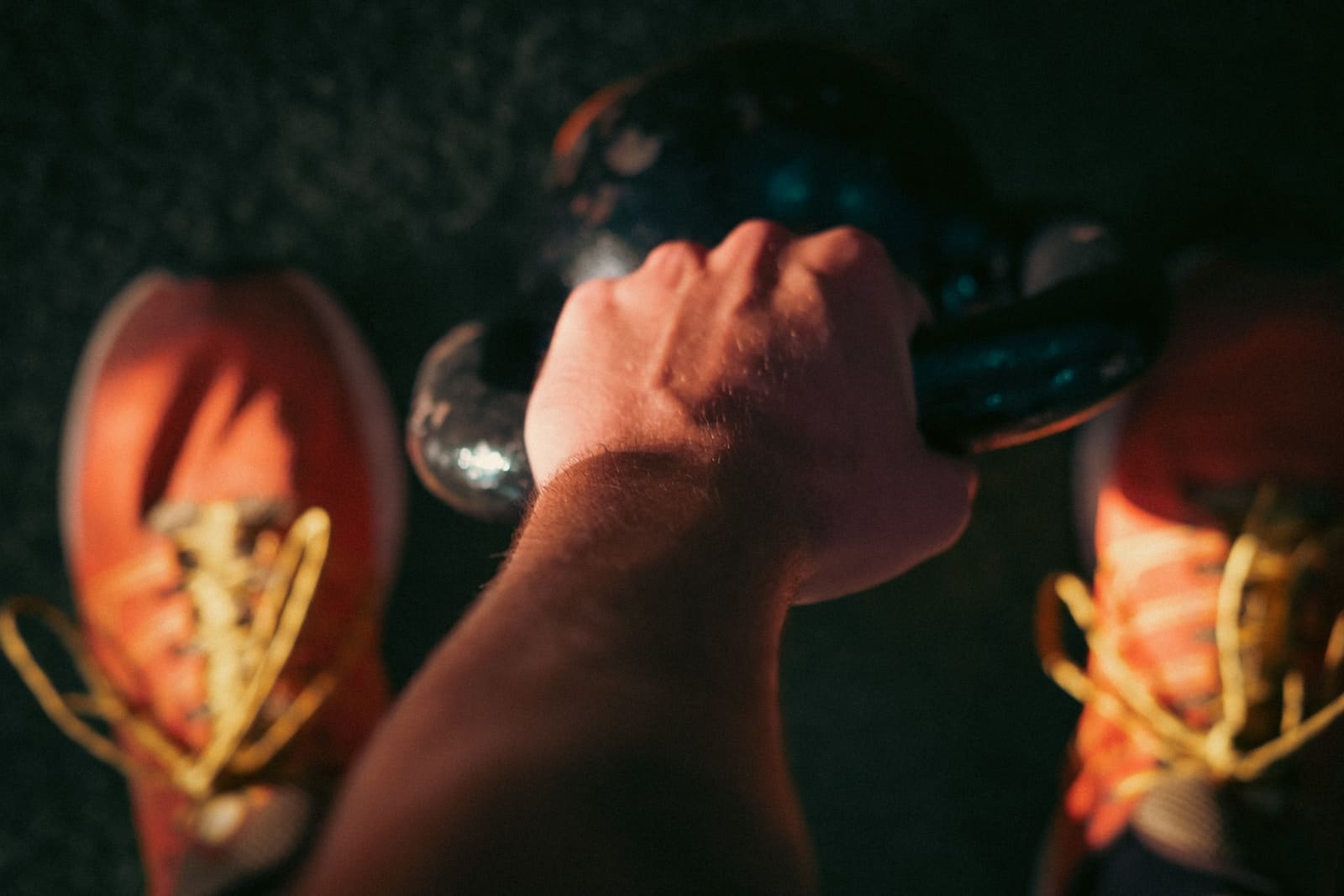 exercice dos kettlebell